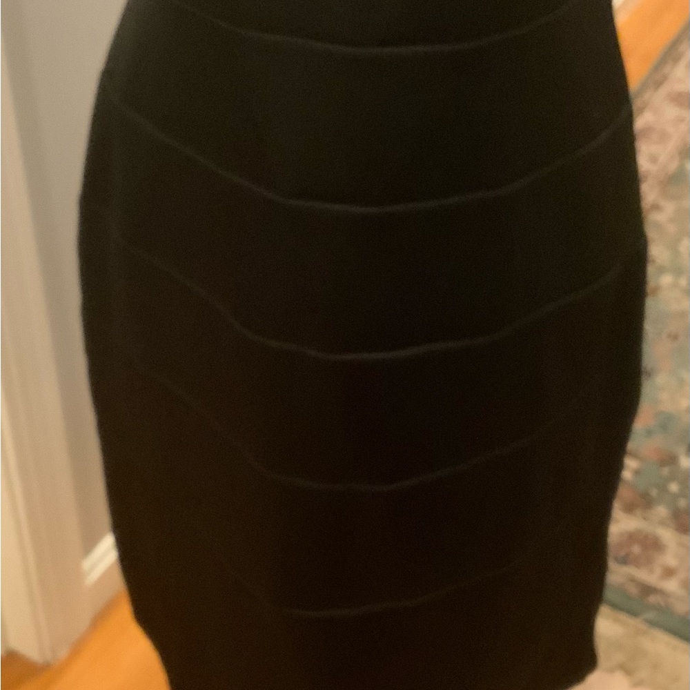 NWOT Ladies dress with blue lace top and black bottom. Size 10P - Picture 7 of 9